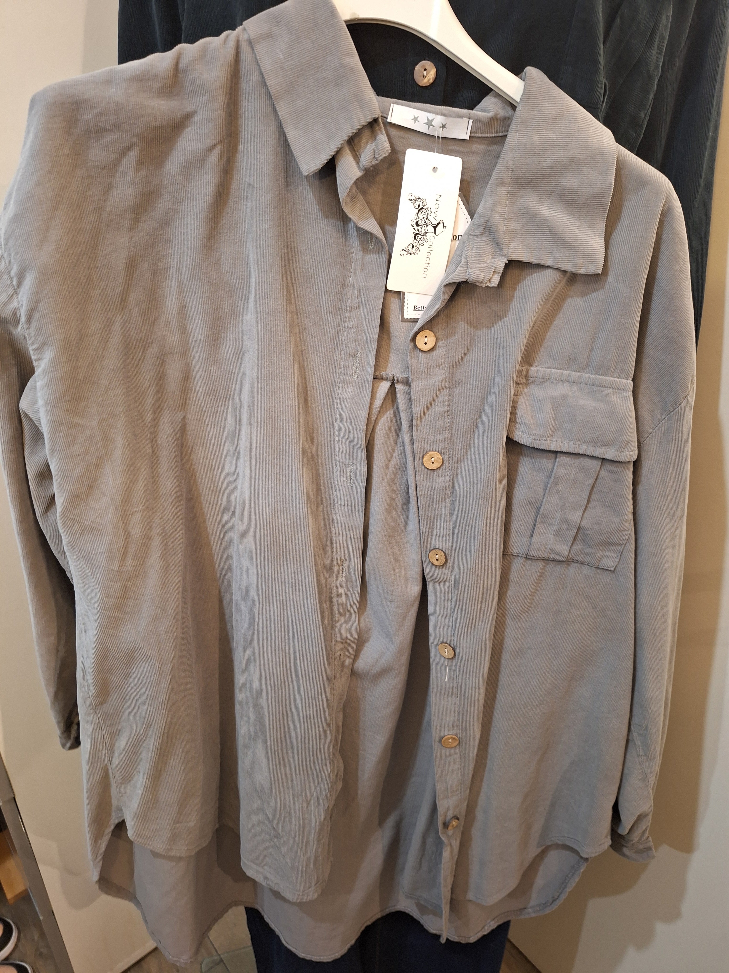 Chemise velours à poche