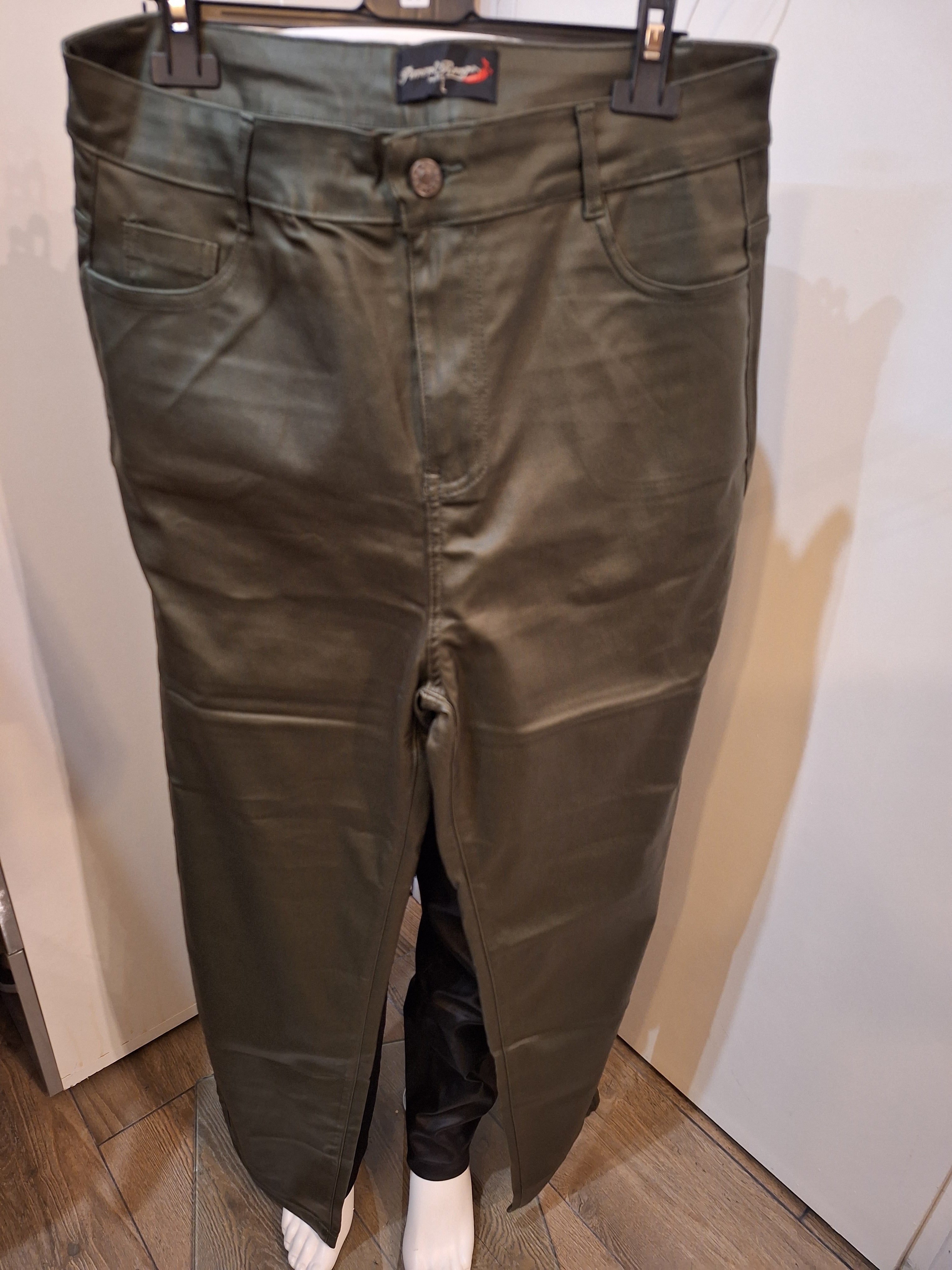 Pantalon simili cuir