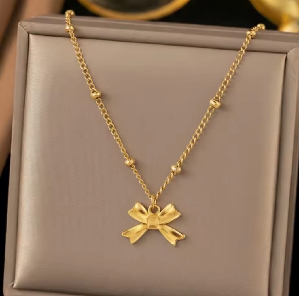 Collier boule et noeud