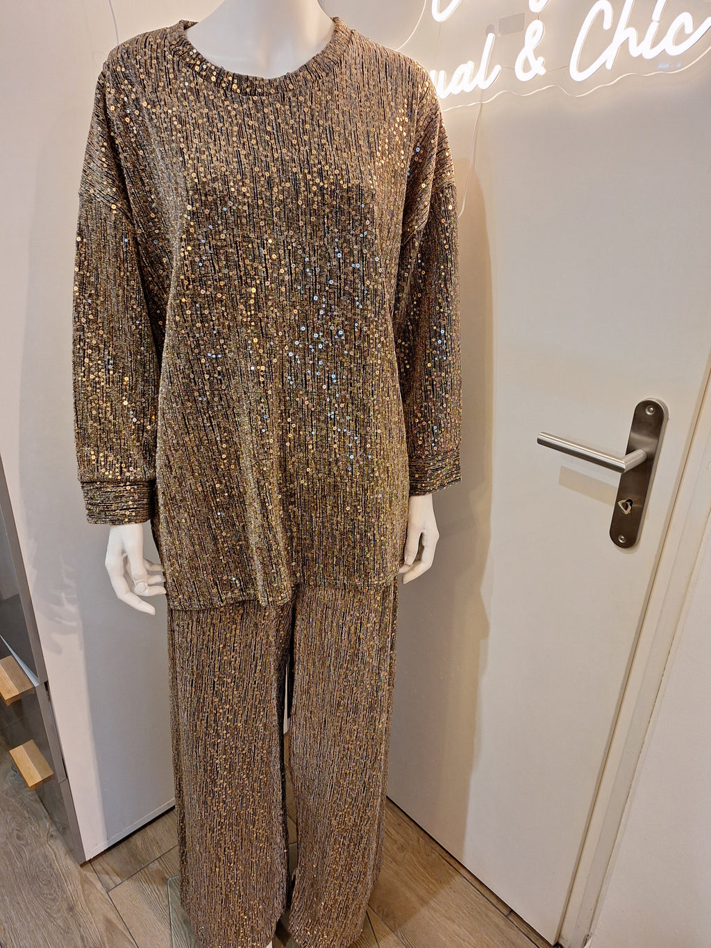 Ensemble deux pièces sequins or