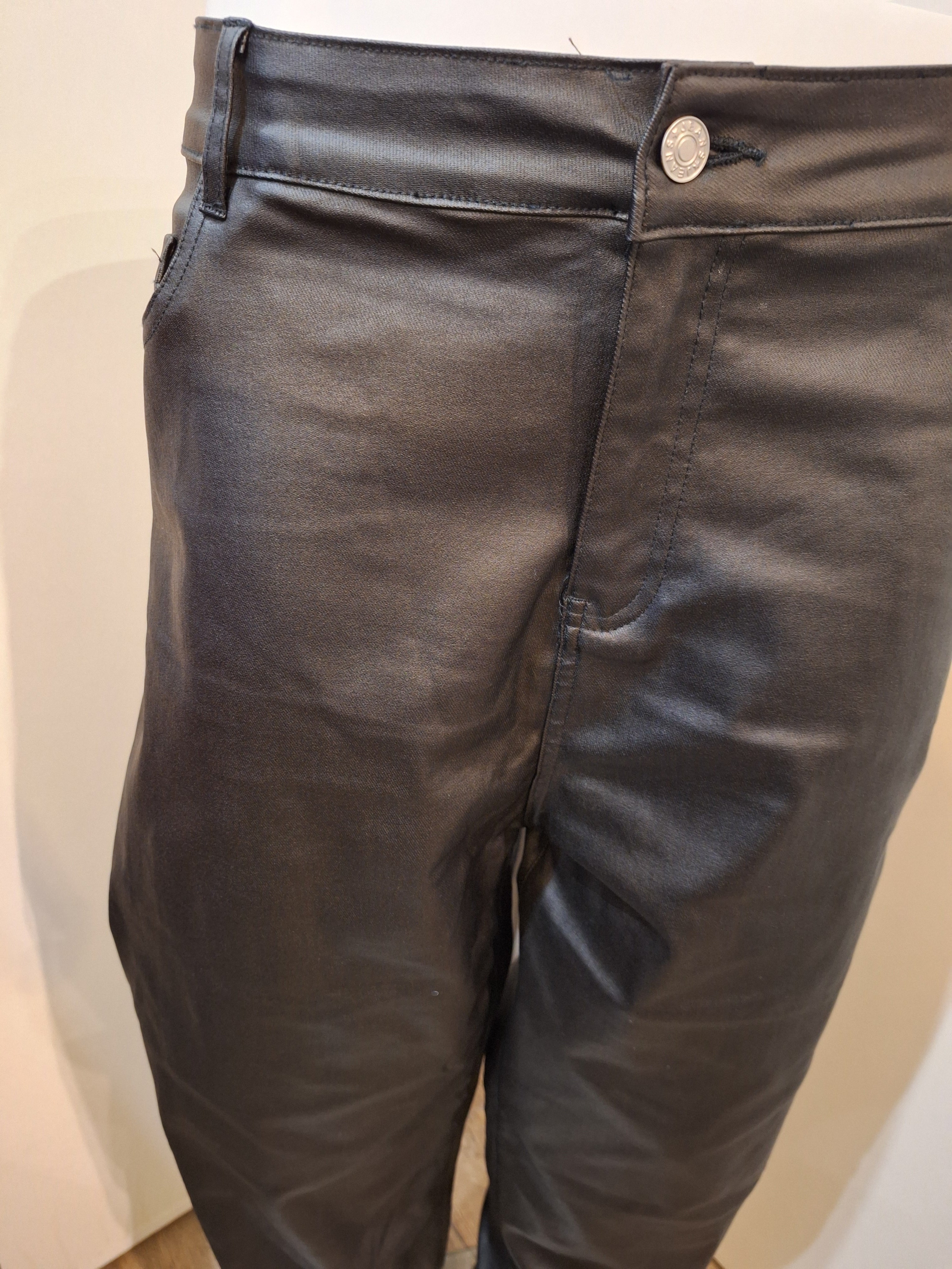 Pantalon simili cuir