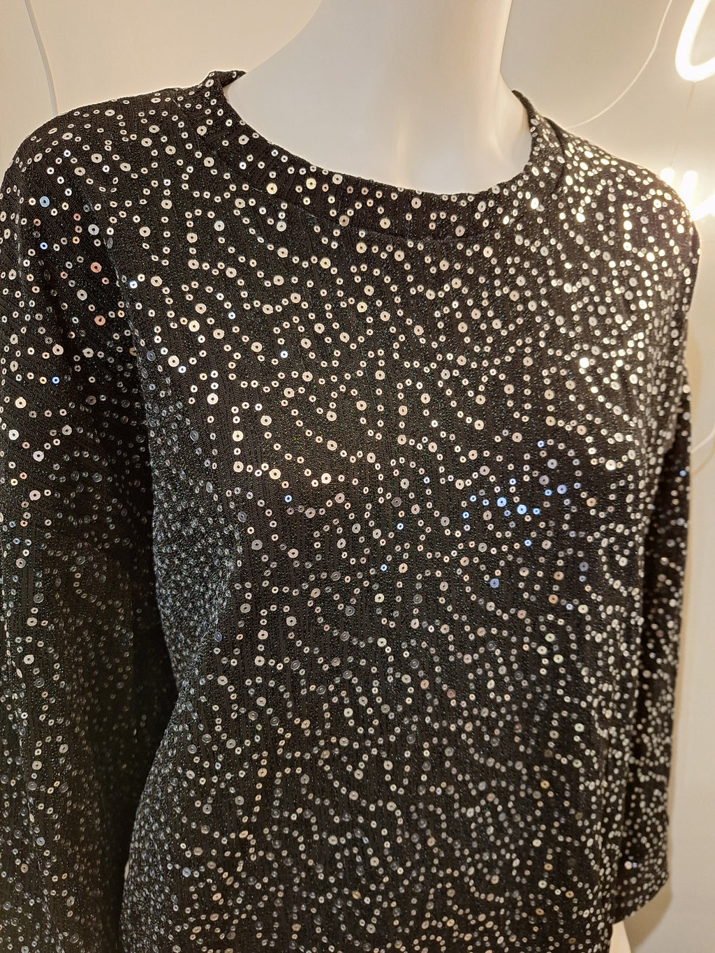 Ensemble deux pièces sequins noir et argenté